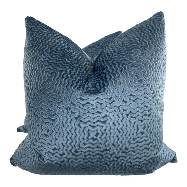 Nina Campbell "Poquelin Mourlot Velvet" in Delft Blue 22" PillowsA
