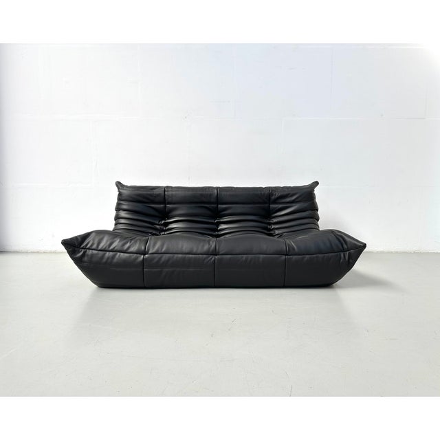 Mid-Century Modern French Togo Sofa in Thick Black Cow Leather attributed to Michel Ducaroy for Ligne Roset, 1970s For Sale - Image 3 of 12