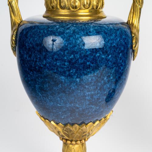 Louis XVI Blue Ceramic and Gilded Bronze Vases, Set of 2 For Sale - Image 6 of 9