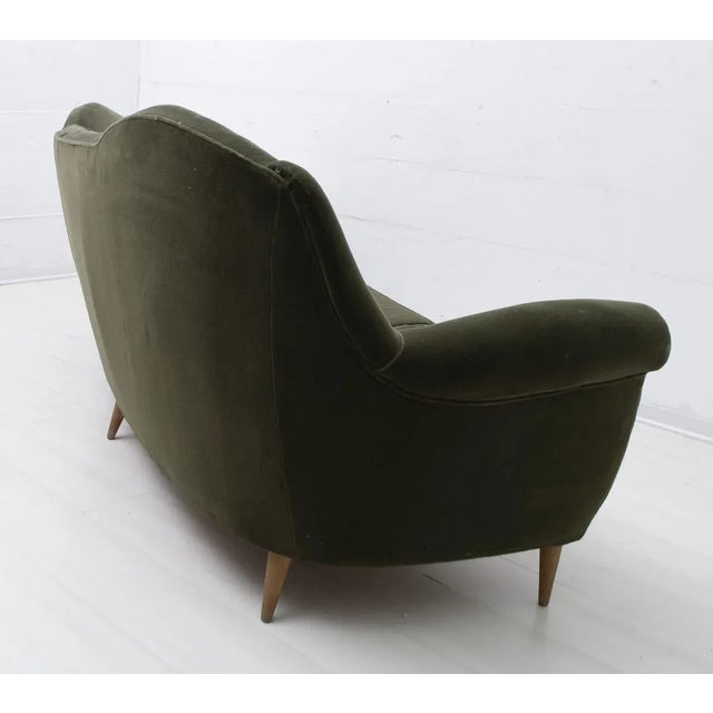 Wood Mid-Century Italian Modern Curved Velvet Sofa, 1950s For Sale - Image 7 of 10
