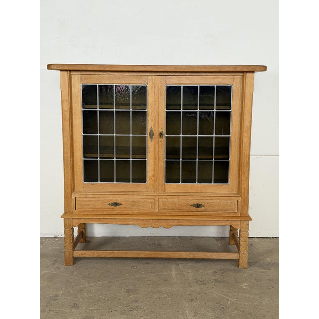Mid-Century Danish Brutalist Oak Display Cabinet from Henning Kjærnulf, 1960s For Sale - Image 14 of 14