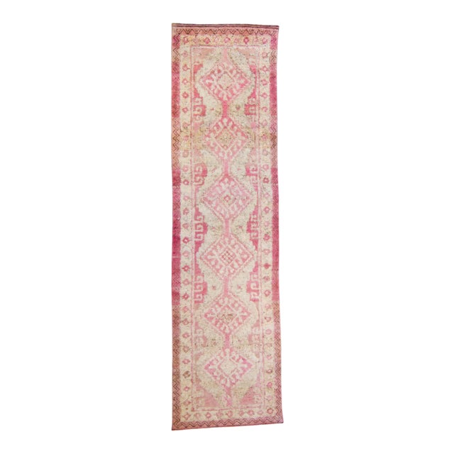 House of Séance - 1950s Vintage Kurdish Pink Medallion Long Wool Hand-Knotted Runner For Sale