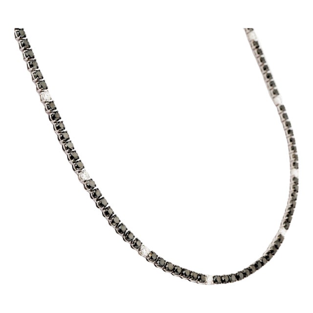 Natural diamond 27.64ct necklace in 18k god For Sale