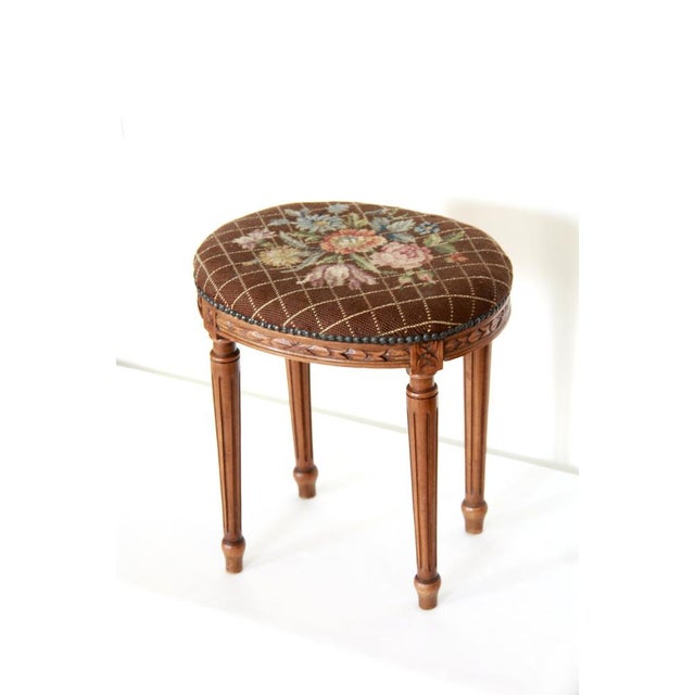 Antique Louis XVI Style Luigina Ottoman, Italy, 1940s For Sale - Image 11 of 13