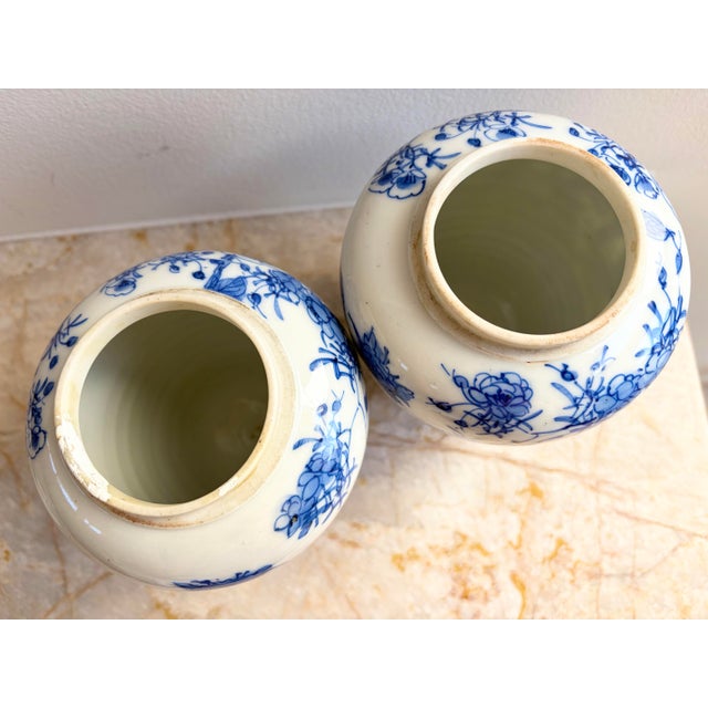 Ceramic Vintage Chinese Floral Blue & White Qing Ginger Jar Pair With Lotus Petal Border For Sale - Image 7 of 12