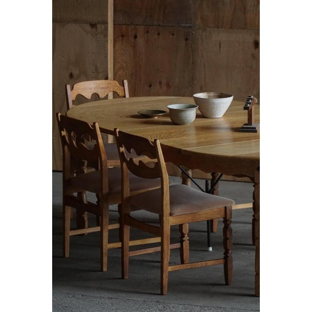 Mid-Century Danish Round Dining Table in Oak with Extensions, 1960s For Sale - Image 16 of 18