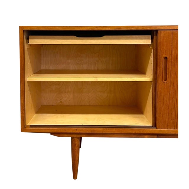 Brown Vintage Danish Mid-Century Modern Teak Sliding Door Credenza / Sideboard With Drawer For Sale - Image 8 of 13