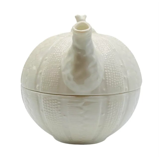 Vintage Paris Royal 2 in 1 Embossed Ivory Teapot/Teacup With Lid For Sale - Image 4 of 8