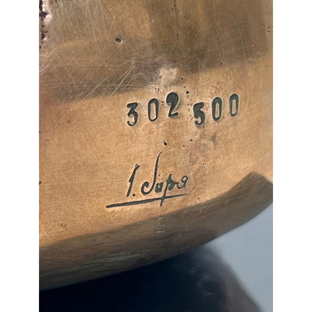 1950s Bronze sculpture representing a stylized bird on a black marble base, signed For Sale - Image 10 of 12