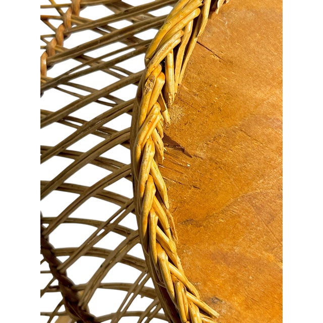 Vintage French Handwoven Star Shape Rattan Basket With Handle – Folk Art Decorative Bowl For Sale - Image 9 of 11