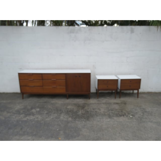 American of Martinsville Mid Century Long Dresser Sideboard Bathroom Vanity 6297 For Sale - Image 18 of 18