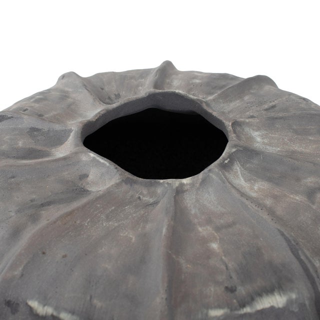 Kenneth Ludwig Chicago Cinder Vase Large For Sale - Image 4 of 10