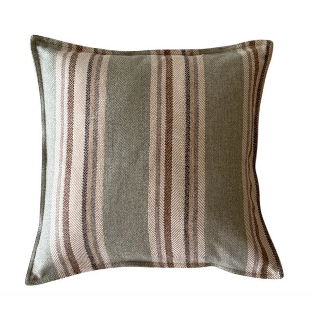 Two pairs available. All pillows are locally made. French seams and shipped with a 95/5 feather down stuffer. Can be...