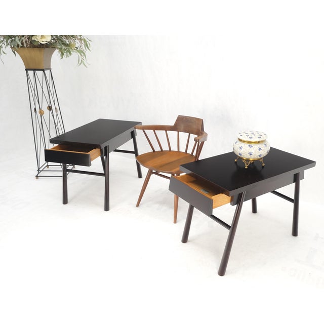 Mid 20th Century Pair of Gibbings Ebonized Dark Lacquer Walnut One Drawer End Side Tables Mint! For Sale - Image 6 of 13