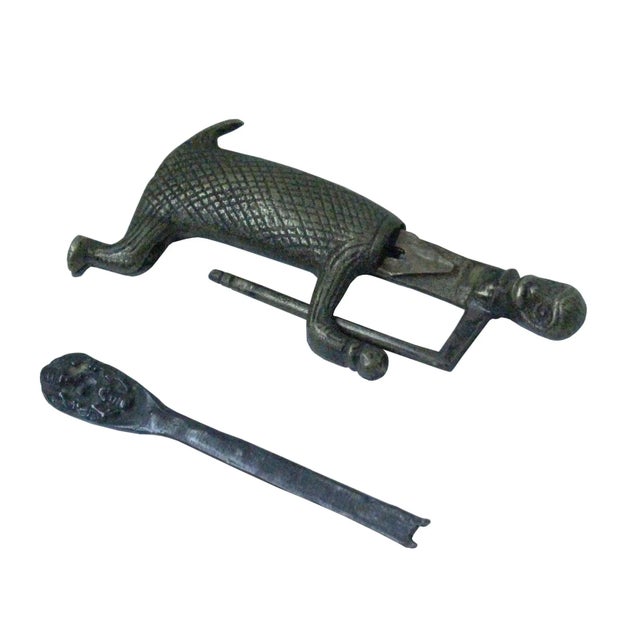 Chinoiserie Oriental Chinese Monkey Shape Old Style Lock Display Art For Sale - Image 3 of 6