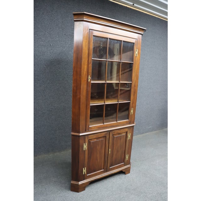 Henkel Harris Henkel Harris Mahogany Two-Piece Corner Cabinet For Sale - Image 4 of 12