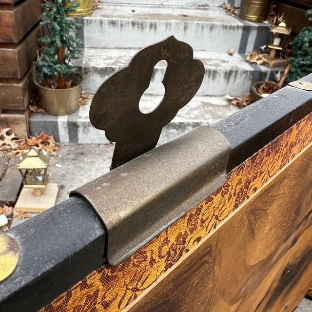 1960s Japanese 4-Panel Byobu Folding Screen Hand-Painted Ducks & Pine Tree Gold Foil Backdrop For Sale - Image 4 of 17