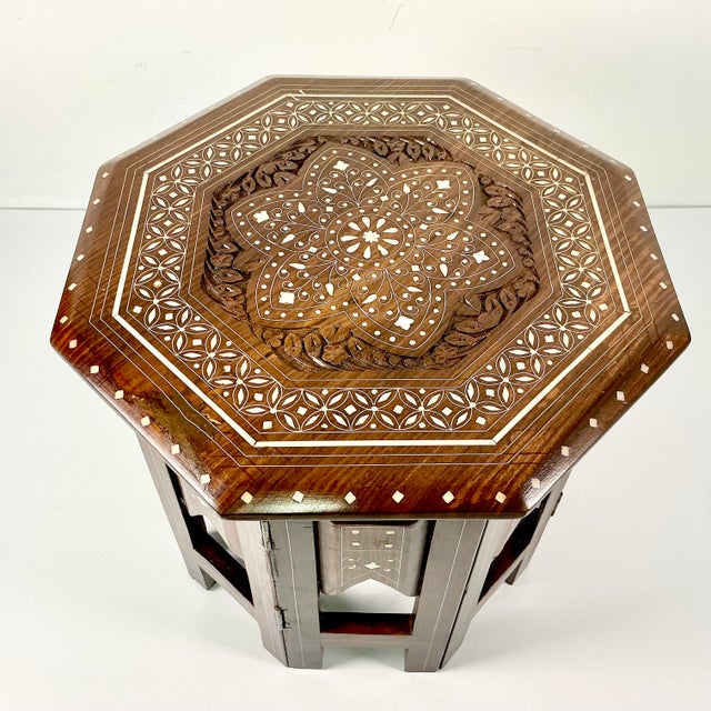 Moroccan 1970s Vintage Boho Chic Moroccan Mediterranean Octagonal Wood Inlaid Drinks Table For Sale - Image 3 of 12
