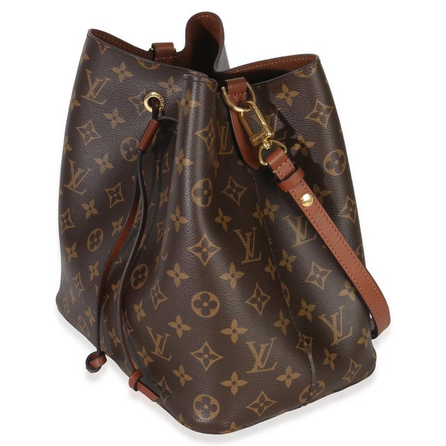 Item #: 153022 Exterior Material: Canvas MSRP: 2,300 Interior Material: Microfiber Size: MM Features Interior: Two...