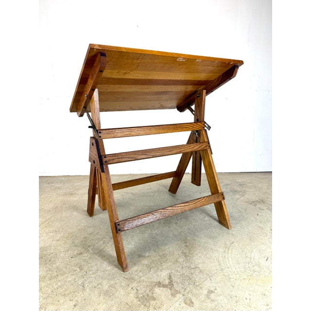 Mid 20th Century Adjustable Oak & Pine Architect’s /Artist’s Drafting Table For Sale In New York - Image 6 of 12