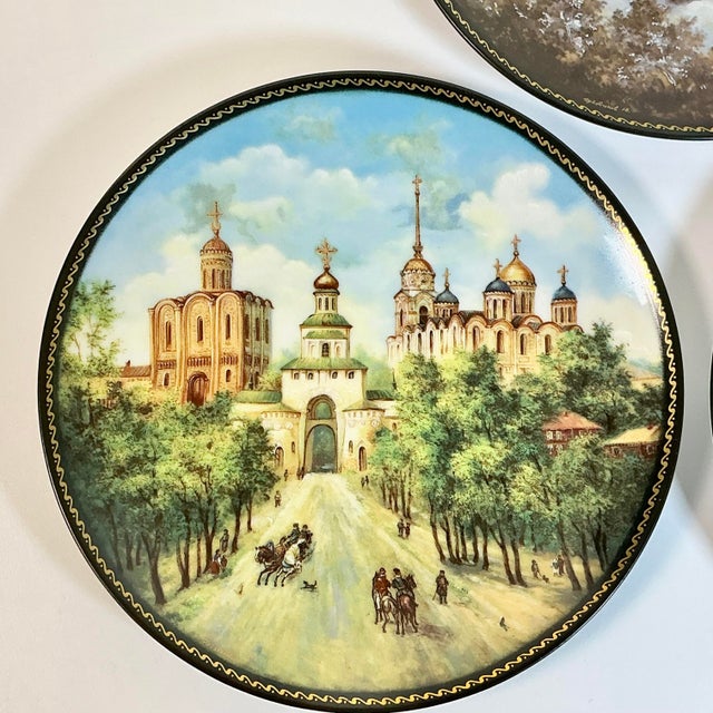 1991 Vintage Empire Russian Palace Landmark Plate Wall Installation - Set of 8. For Sale - Image 10 of 12