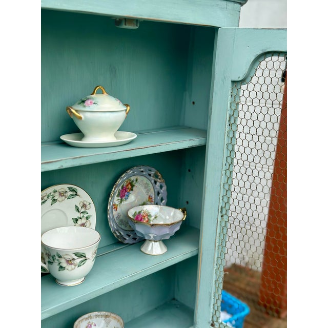 1990s French Provincial Mid-Century Distressed Green Cabinet, With 2 Shelves For Sale - Image 5 of 12