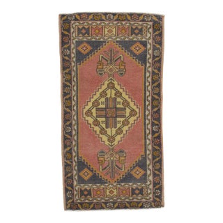 A Vintage Turkish Yastik Rug 1'9 X 3'3 For Sale