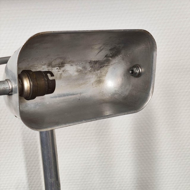 Mid-Century Modern 1940s Industrial Bauhaus Table Lamp – Mid-Century Aluminum Desk Light – Aluminum & Bakelite For Sale - Image 3 of 9