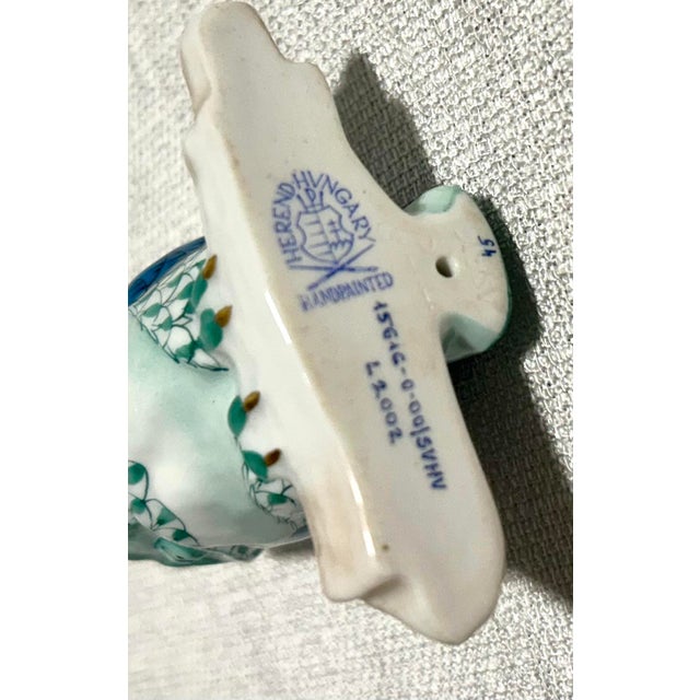 MCM Herend Fishnet Hungarian Porcelain Owl on Perch With 24k Gold Accents For Sale In Naples, FL - Image 6 of 6