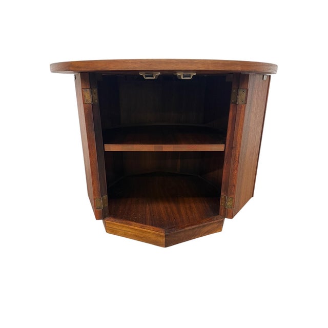 Brown Mid-Century Modern Lane Rhythm Walnut Side Tables - Set of 2 - Refinished! For Sale - Image 8 of 8