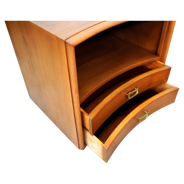 Brown Pair of Paul Frankl for Johnson Furniture Walnut and Brass Nightstands End Tables For Sale - Image 8 of 14