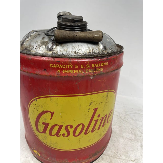 Beautiful Gasoline tin can made in USA from the 1940s, 5 gallon capacity.