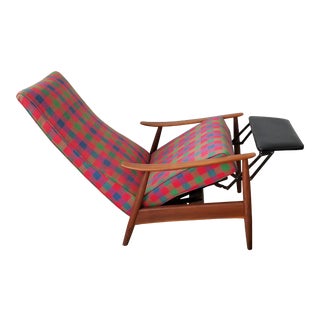 Milo Baughman for Thayer Goggin Reclining Lounge Chair For Sale