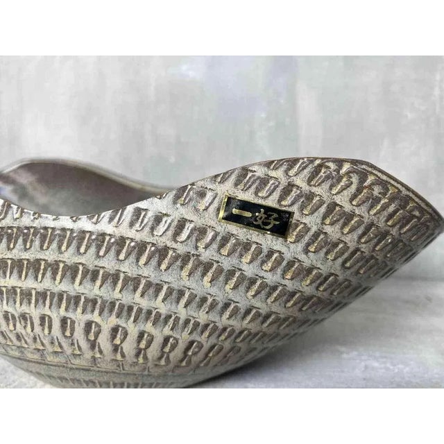 Japanese Yi Hao Ceramic Bowl For Sale - Image 9 of 12