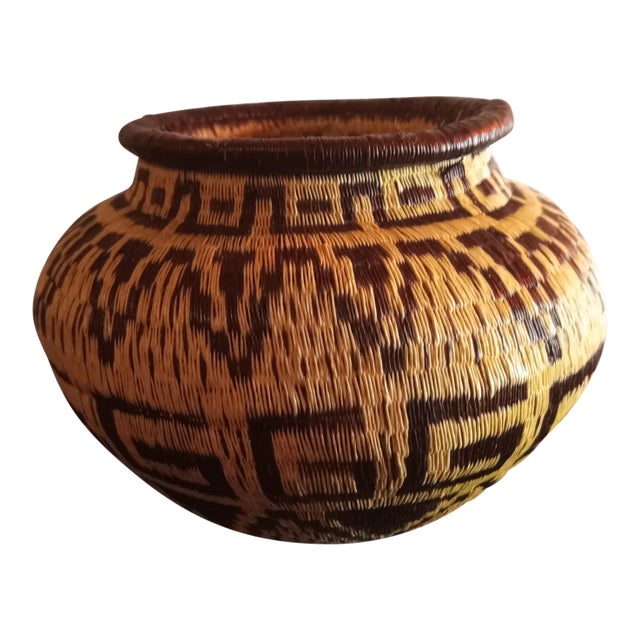 1970s Wounaan Indian Hand-Woven Classic Greek Key Panama Basket For Sale