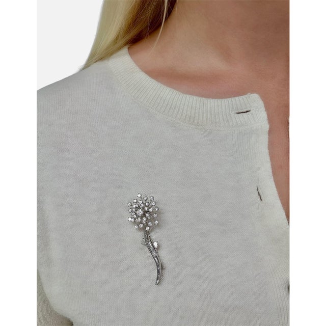Metal 1960s Attributed to Oscar Heyman, Vintage Platinum and Diamond Flower Brooch For Sale - Image 7 of 7