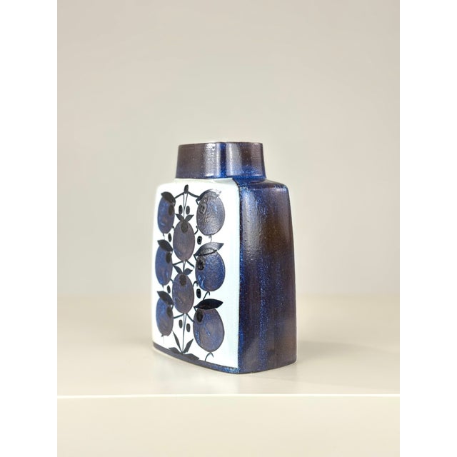 Royal Copenhagan Mid-Century Danish Modern Tenera Pillow Vase by Grethe Helland-Hansen for Aluminia / Royal Copenhagen, 1960s For Sale - Image 4 of 6