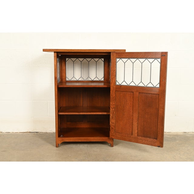 Late 20th Century Stickley Roycroft Mission Oak Arts & Crafts Chafing Dish Stand or Side Cabinet With Leaded Glass For Sale - Image 5 of 15