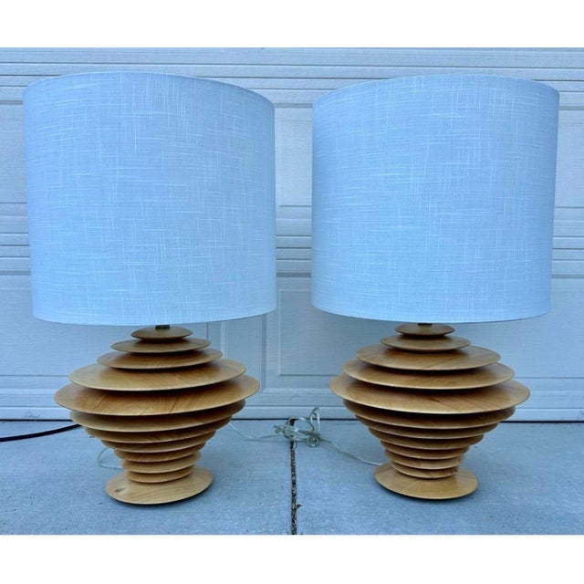 Pair of Discus Table Lamps Attributed to Shepard Vineburg, Los Angeles C. 1980 For Sale - Image 17 of 18