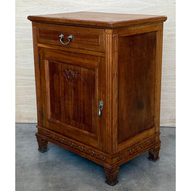 French Art Deco Marble Top Nightstands or Bedside Cabinets in Walnut, 1930, A Pair For Sale In Miami - Image 6 of 18