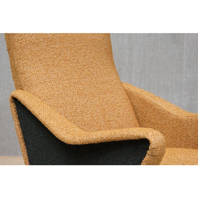 Turin School Armchairs in Walnut and Ochre & Dark Green Bouclé, Italy, 1950s, Set of 2 For Sale - Image 10 of 18