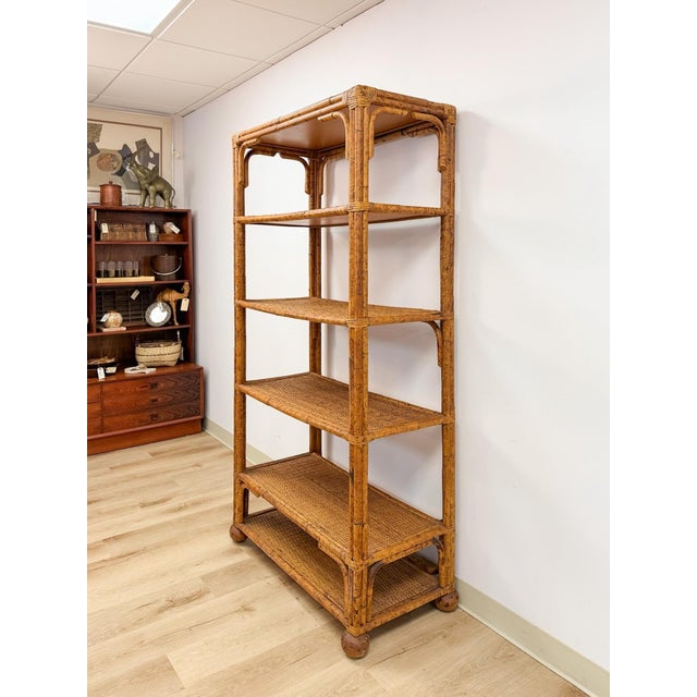 Tan Vintage Coastal Hollywood Regency Tortoise Bamboo Shelf, Wicker Shelving For Sale - Image 8 of 14