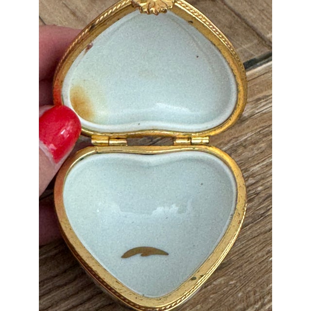 French 1920s Limoge Heart Shaped Box For Sale - Image 3 of 5