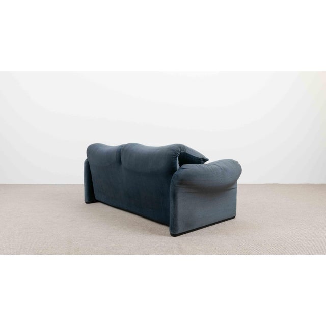 Maralunga Sofa by Vico Magistretti for Cassina, 1980s For Sale - Image 13 of 18
