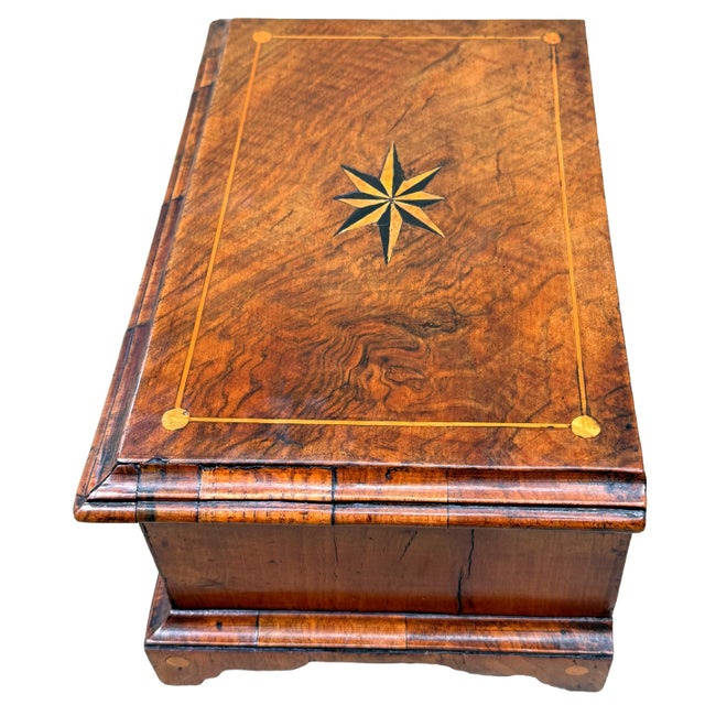 Small Antique Walnut Chest of Drawers, 1720 For Sale - Image 9 of 14