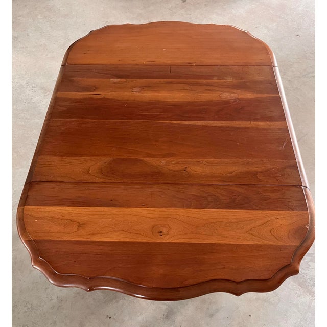 Mid 20th Century Walnut Drop Leaf Tea Table/Bar Cart For Sale - Image 9 of 12