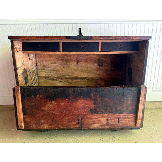 Antique Korean Bandaji with Expressive Grains from Jeju Do Island For Sale - Image 10 of 18