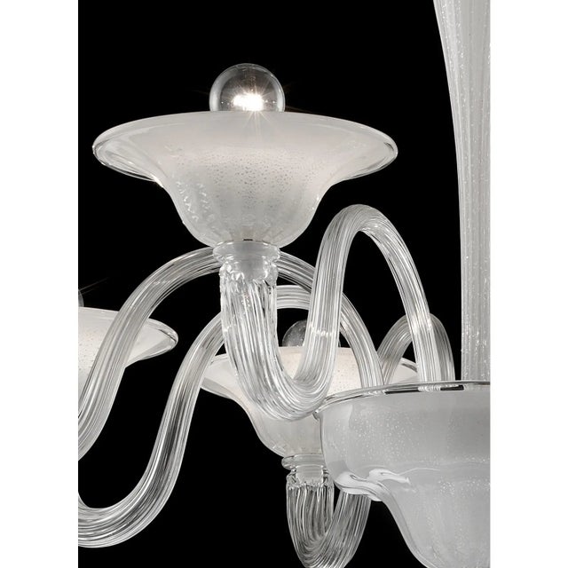 2020s Modern Venetian Murano Glass Chandelier in Transparent and White Tones With Silver Leaf For Sale - Image 5 of 6