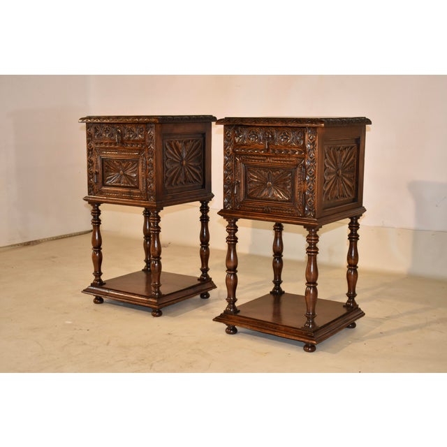 French Provincial Pair of 19th Century French Oak Side Tables For Sale - Image 3 of 8