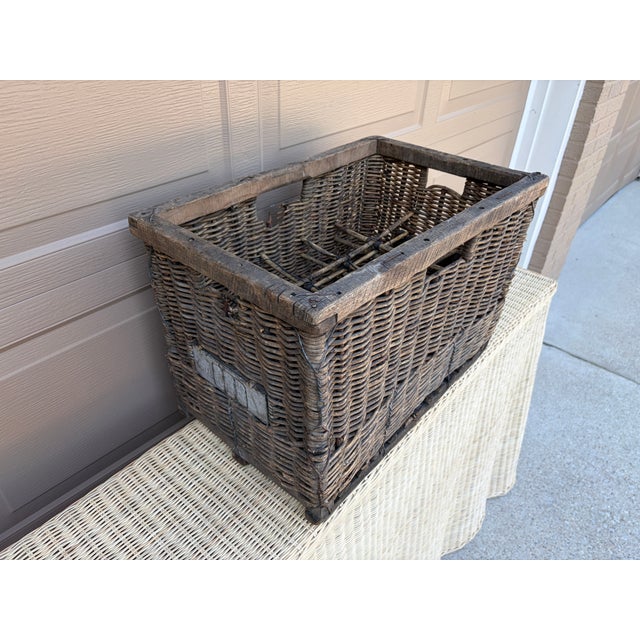 Early 20th-Century French J. Damoy Wicker Wine Crate For Sale - Image 4 of 17